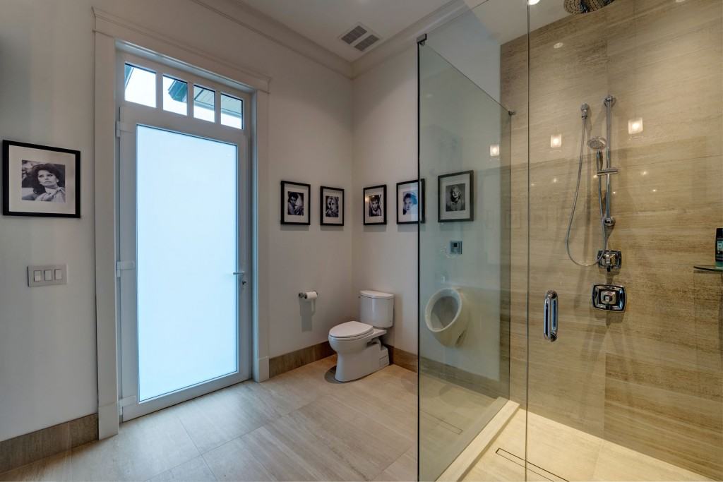 Single Terrace Swing Door