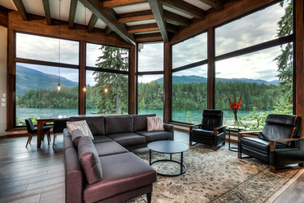 Floor to Ceiling Windows